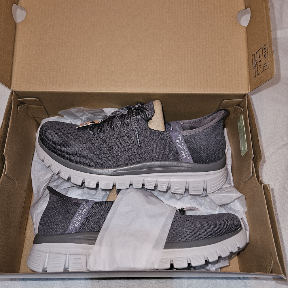 ***SOLD***Skechers Women's Gray Athletic Shoes